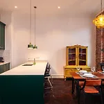 Lejlighed Dubois - 62m2, Workspace, Ac - By Rentujemy *