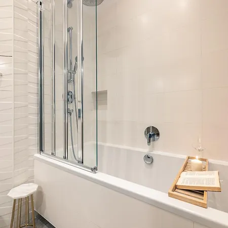 아파트 Dubois - 62m2, Workspace, Ac - By Rentujemy