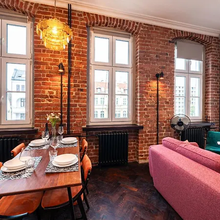 아파트 Dubois - 62m2, Workspace, Ac - By Rentujemy 브로츠와프