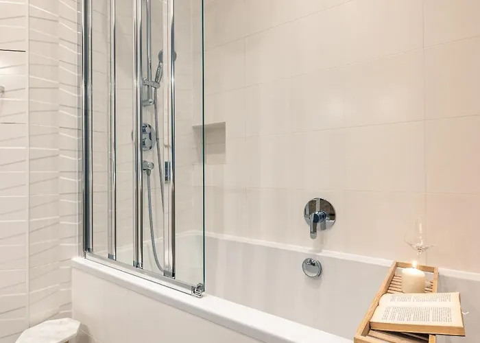 Apartment Dubois - 62m2, Workspace, Ac - By Rentujemy