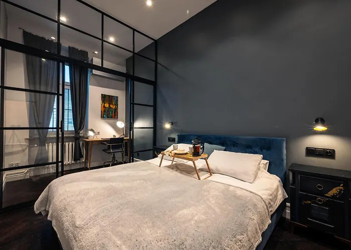 Dubois - 62m2, Workspace, Ac - By Rentujemy *